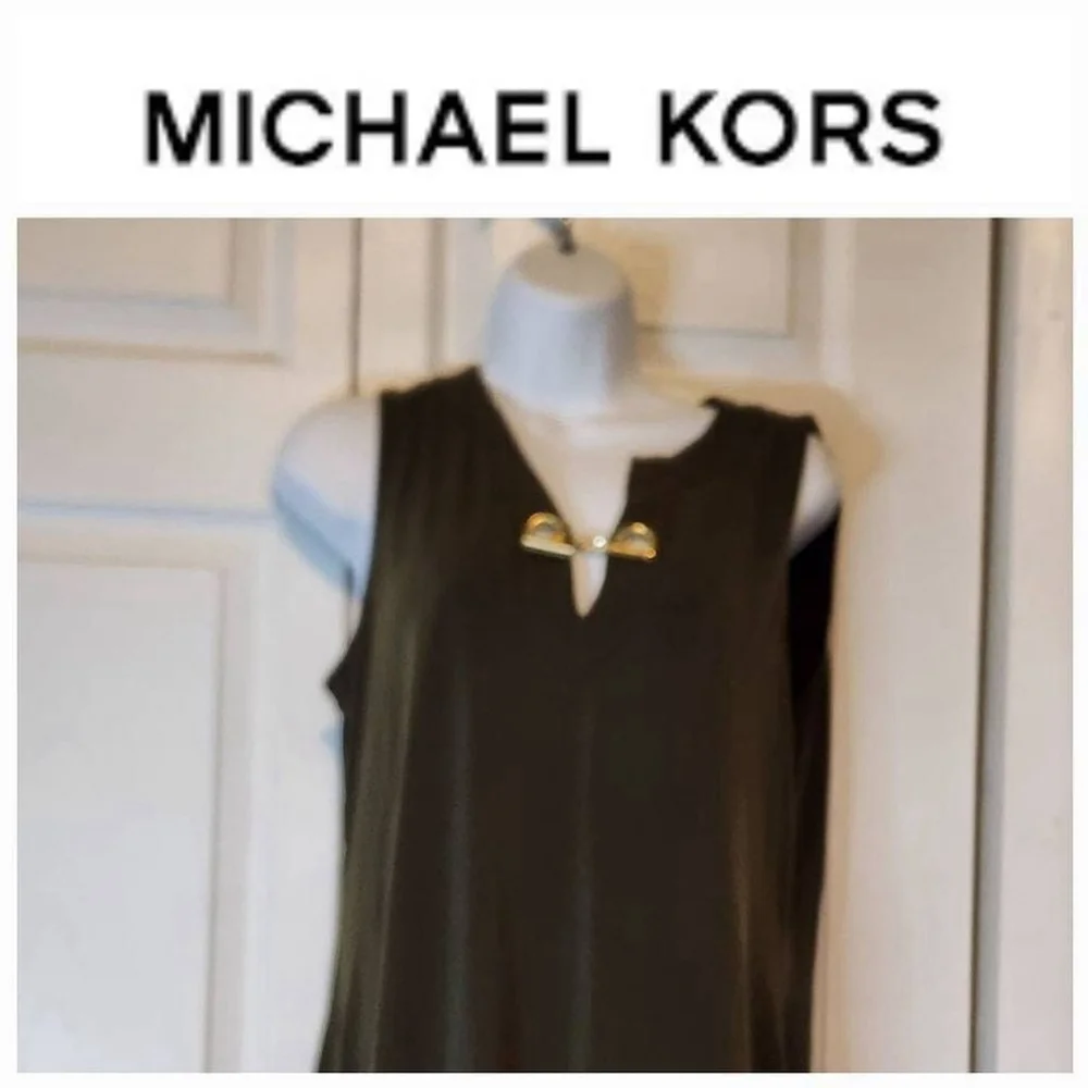 Michael Kors Sleevless Olive Blouse - Picture 1 of 7